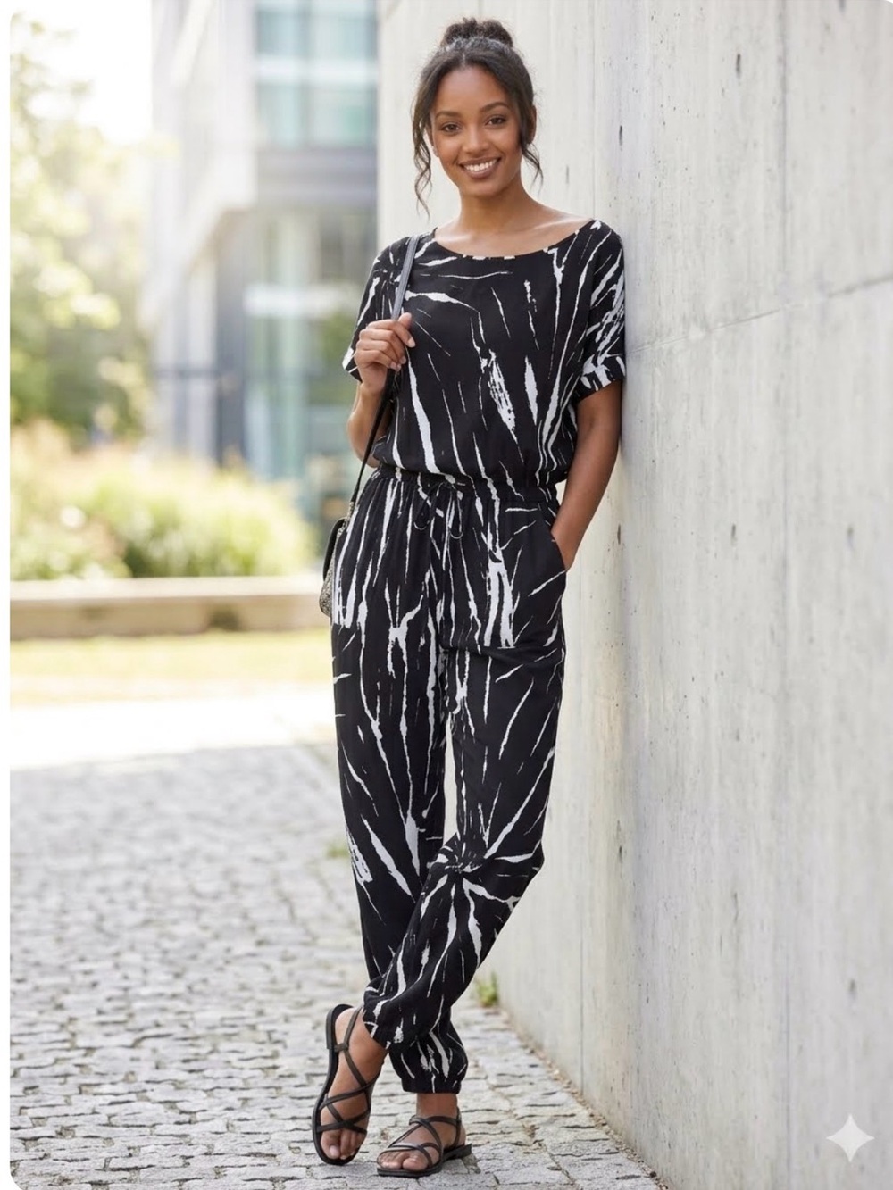 Black White Abstract Chic One Piece Jogger Jumpsuit Short Sleeves Pockets XL